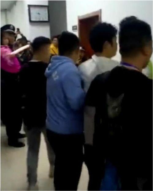 郝龙老婆爆料了吗视频在线观看,揭秘背后惊人真相  第1张